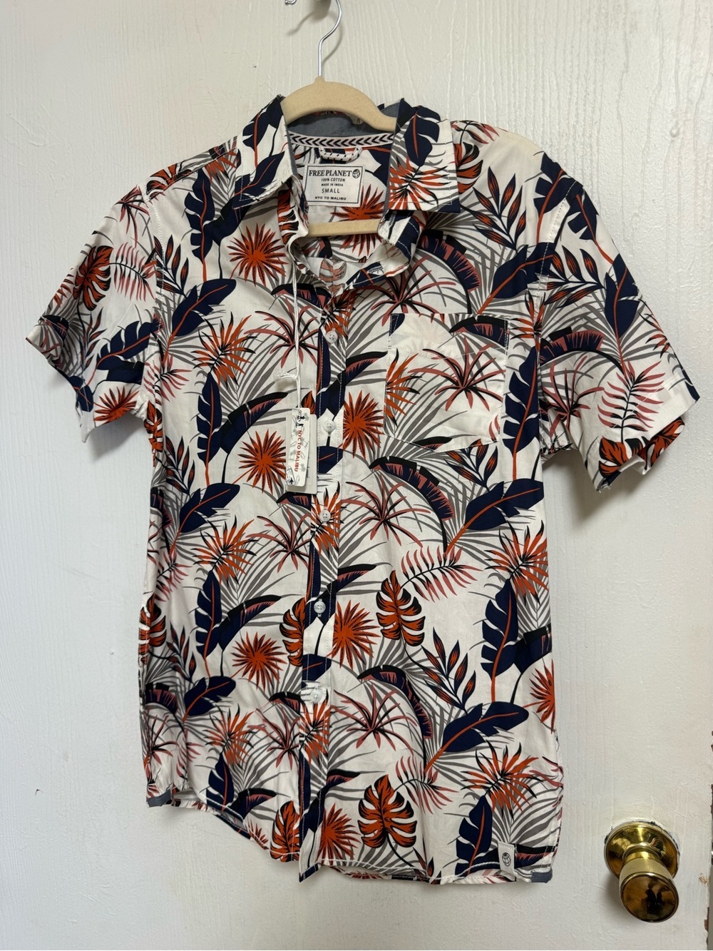 Free Planet 100% Cotton Tropical Leaf Button Front Shirt NWT Small Orange Navy S